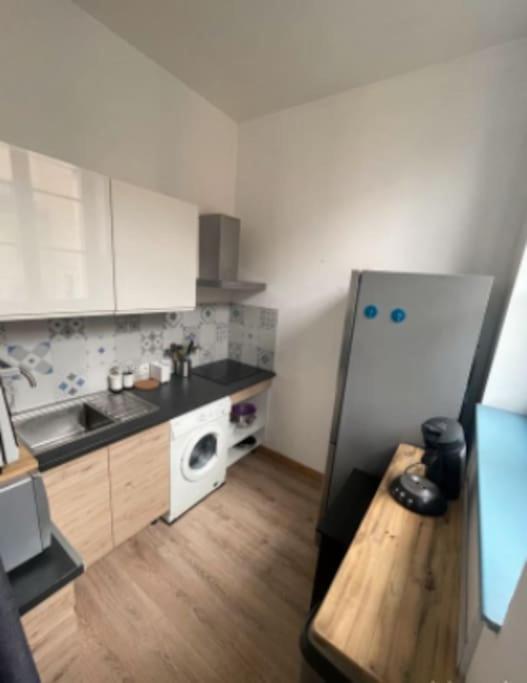 15 Rue Chevalier Paul Apartment